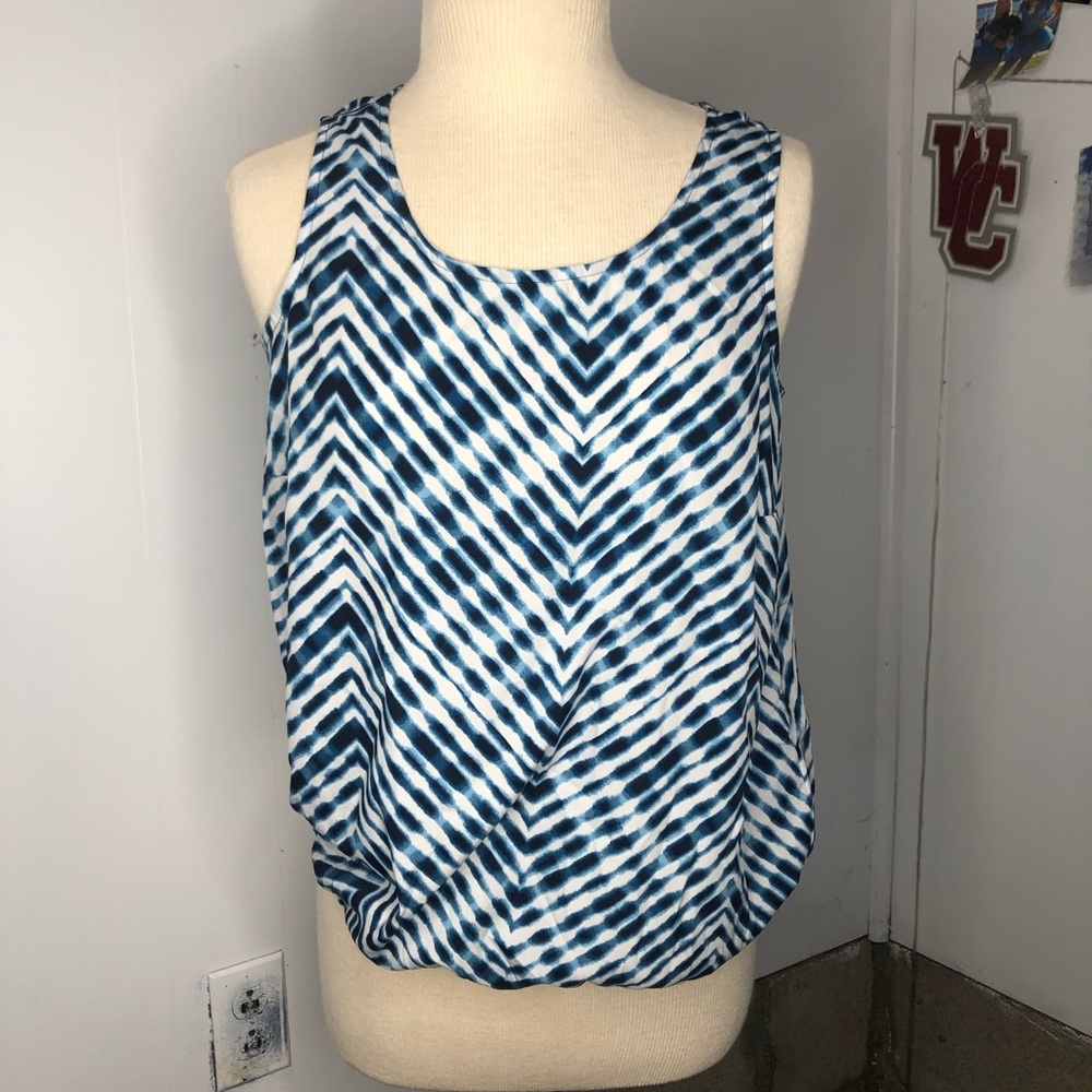 📚3/$15 Banana republic tank